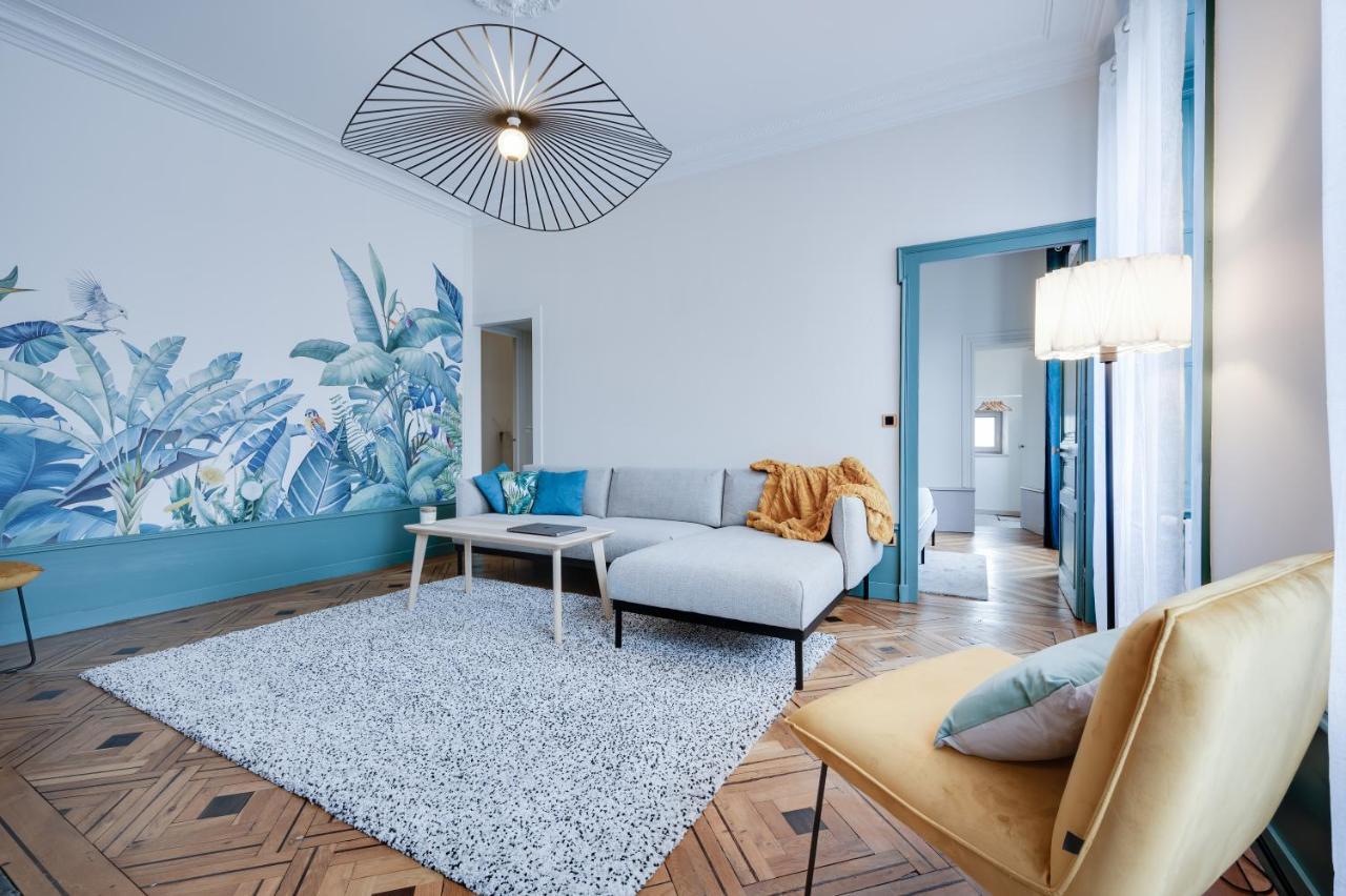 Grand Appartement 8 Personnes Terrasse Privative Hyper Centre Calme Lons-le-Saunier Exterior foto